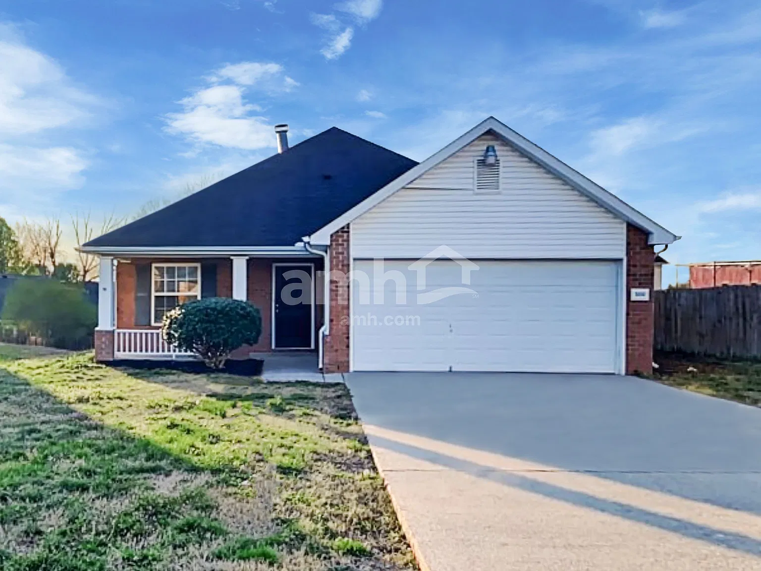 3 bed, 2.5 bath, 1480 sqft, $2,175 — Photo 1
