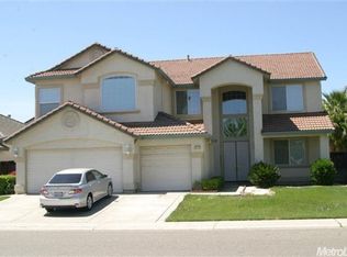 9518 Clarke Farms Rd, Elk Grove, CA 95624