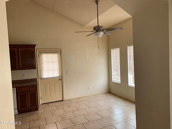5th image of 456 Passmore Rd
