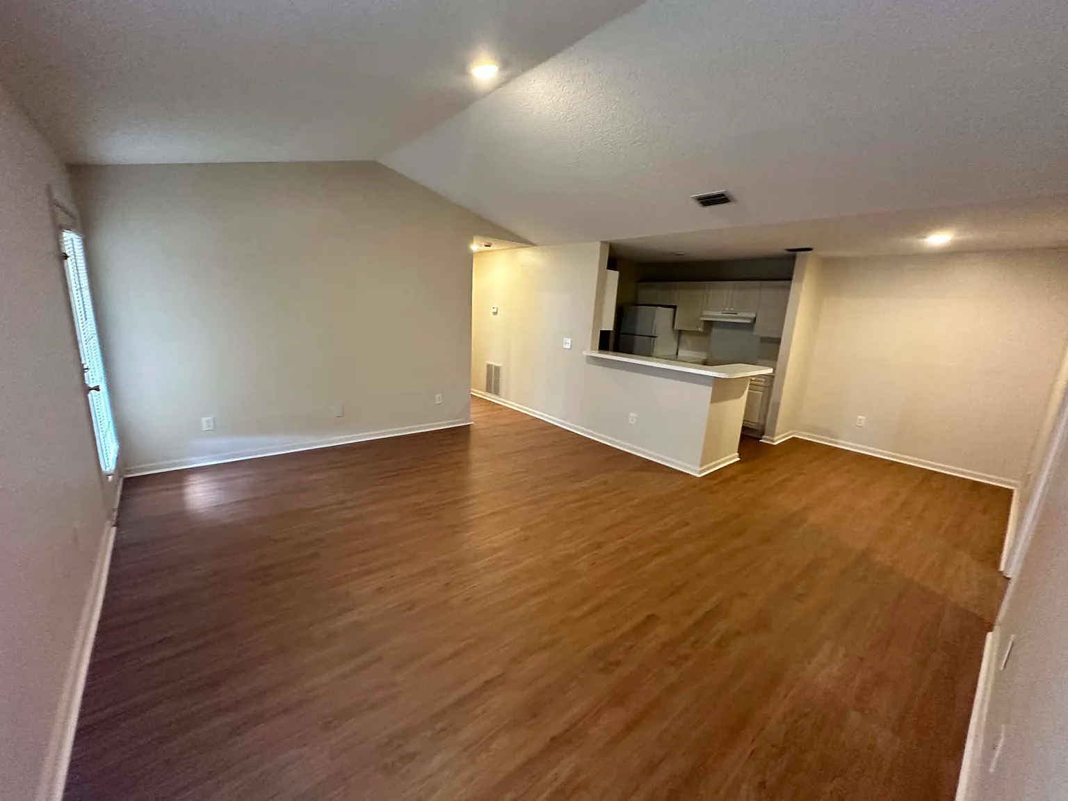 2 bed, $1,295 — Photo 1