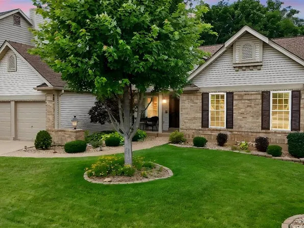 1307 Norwood Hills Dr, O'Fallon, MO 63366
