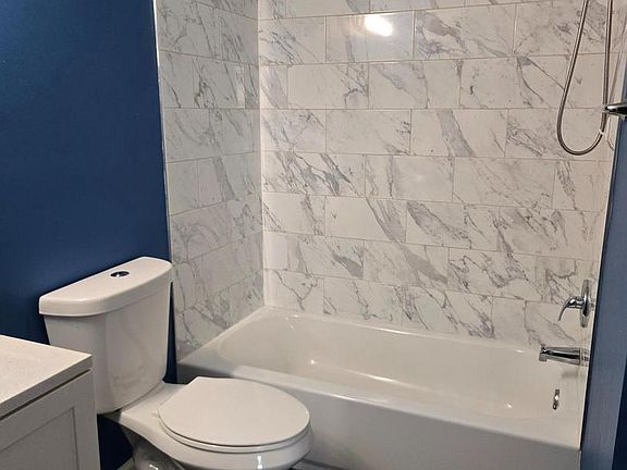 4th image of 18800 Pine Ridge Ln #1