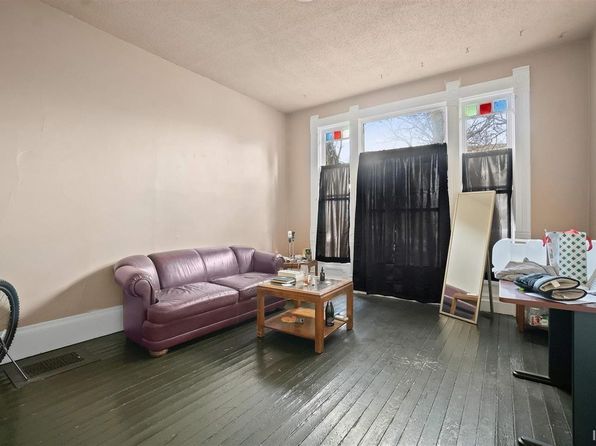 fort-wayne-indiana-73110350 picture