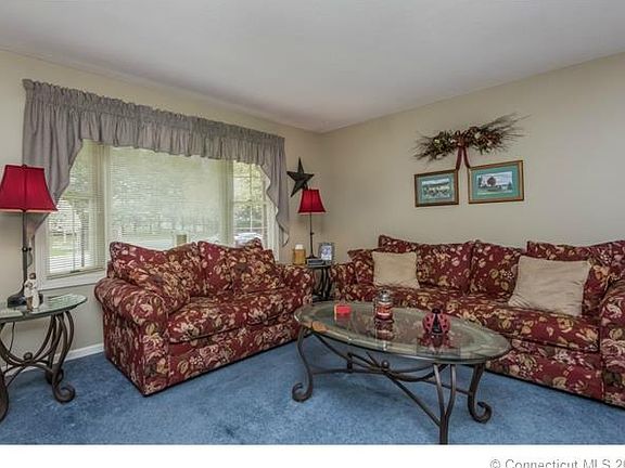 5th image of 18 McIntosh Cir