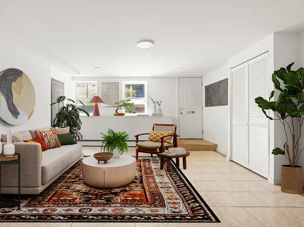 96 Pioneer Street image 8 of 13