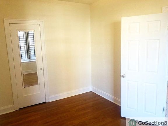 4th image of 8213 S Cottage Grove Ave APT 202