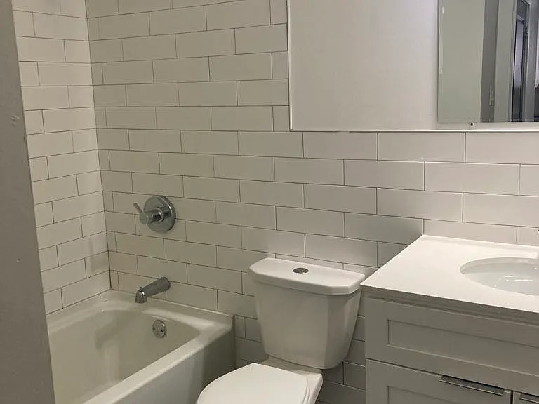 190 Oakdene Ave #302 — Photo 11