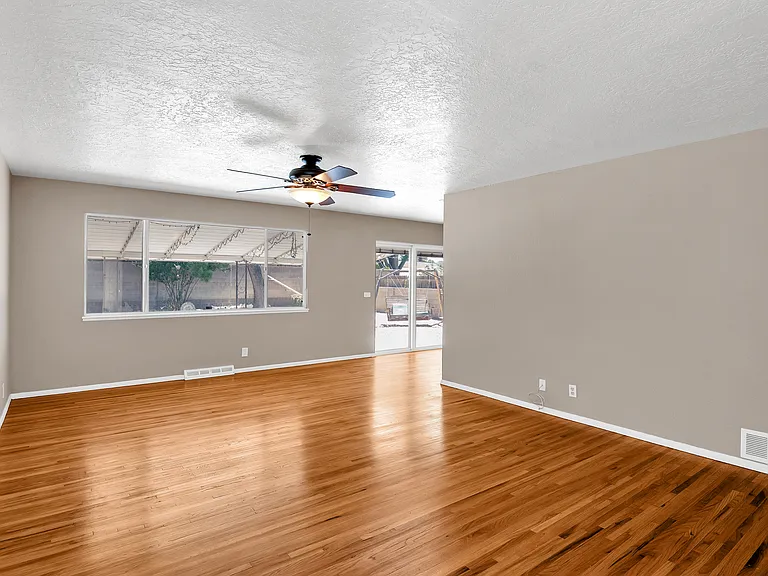 7208 Bellrose Ave NE — Photo 11