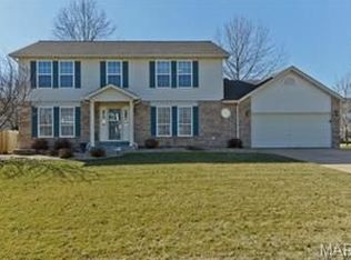 45 Ashlawn Ct, Saint Charles, MO