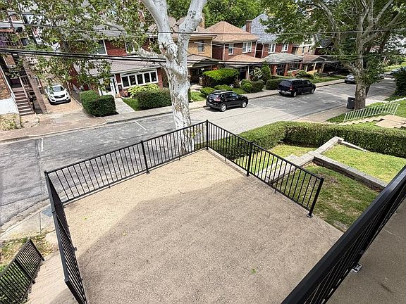 5th image of 1243 Kelton Ave
