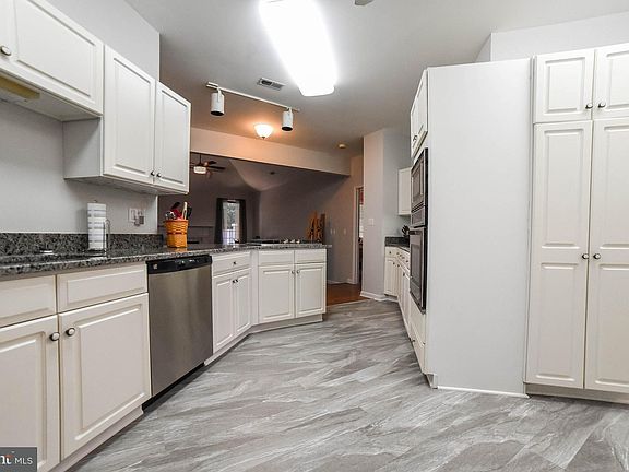 4th image of 48310 Keel Dr
