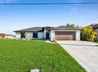 925 Diplomat Pkwy W, Cape Coral, FL 33993
