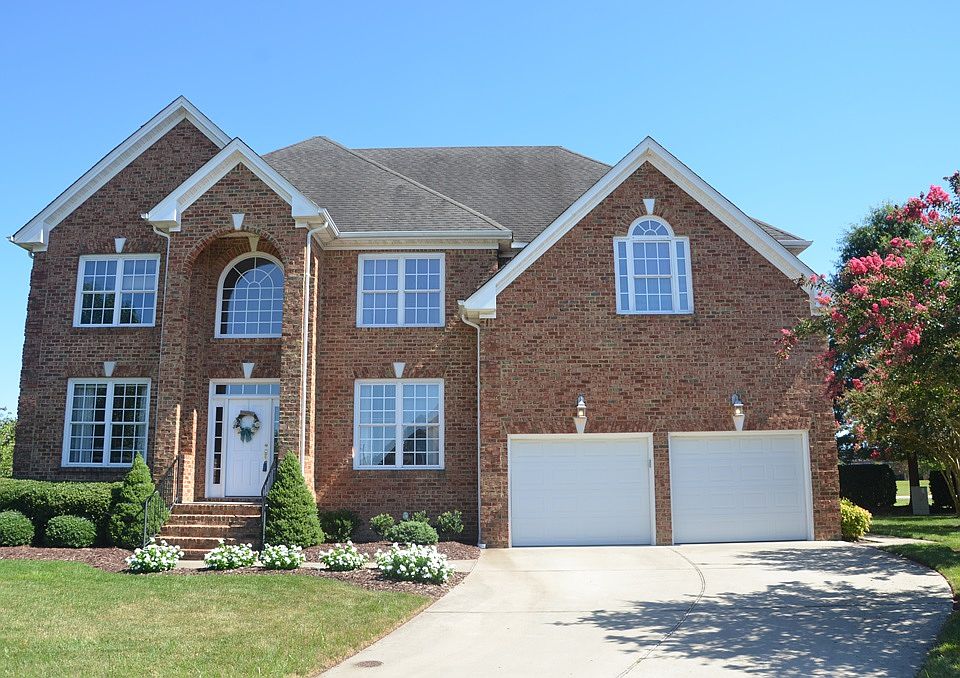 1st image of 305 Lambardi Ct