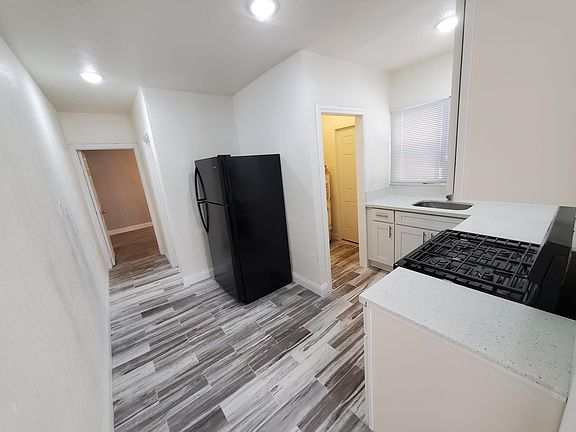 4th image of 943 S Bonnie Beach Pl #943.25
