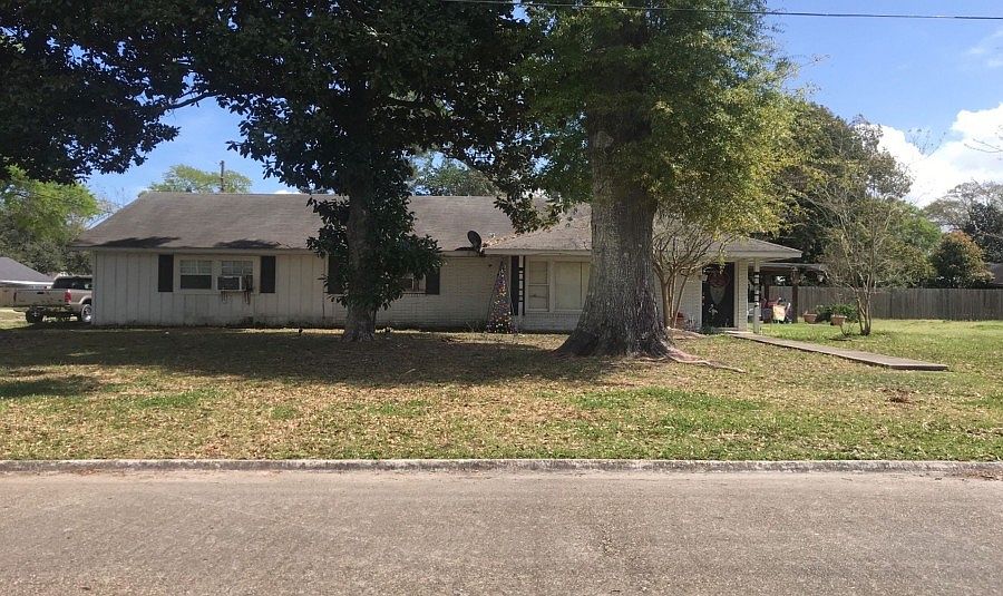 1st image of 1320 Dewey St