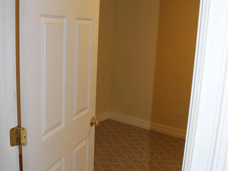 512 Stevenson St — Photo 6