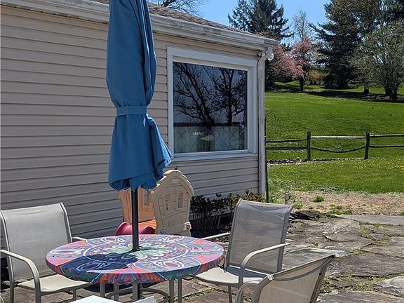 3rd image of 809 Monastery Dr