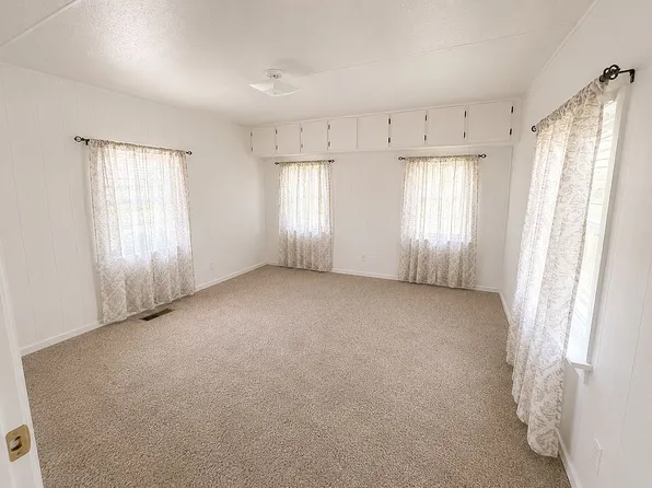 127 Renfrew Ave, Mount Morris, MI 48458