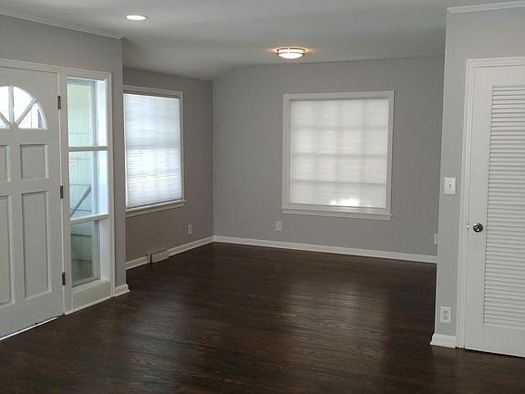 2nd image of 5560 N Navajo Ave