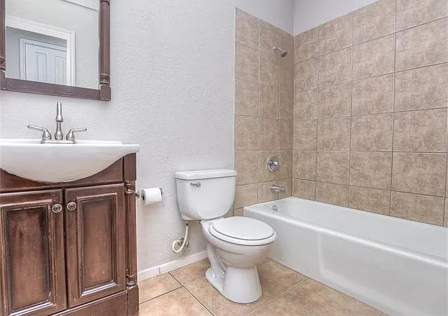 500 Bayberry Ct — Photo 13