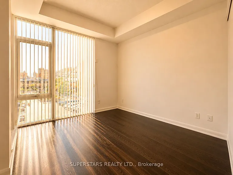 435 Richmond St W #311 — Photo 6