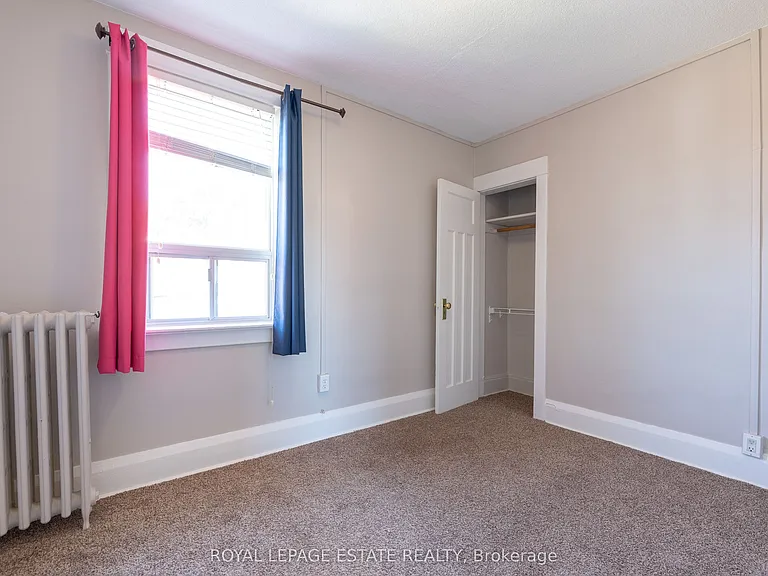 326 Monarch Park Ave — Photo 14