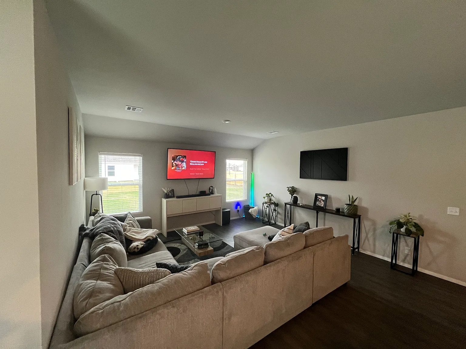 3 bed, 1577 sqft, $2,000 — Photo 3