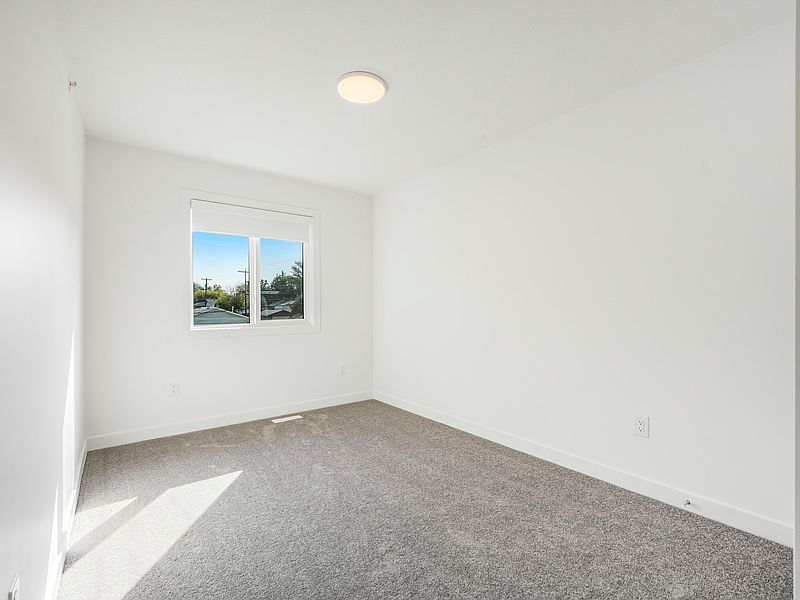 Edmonton Townhouse for rent - 3 Bedrooms — photo 21