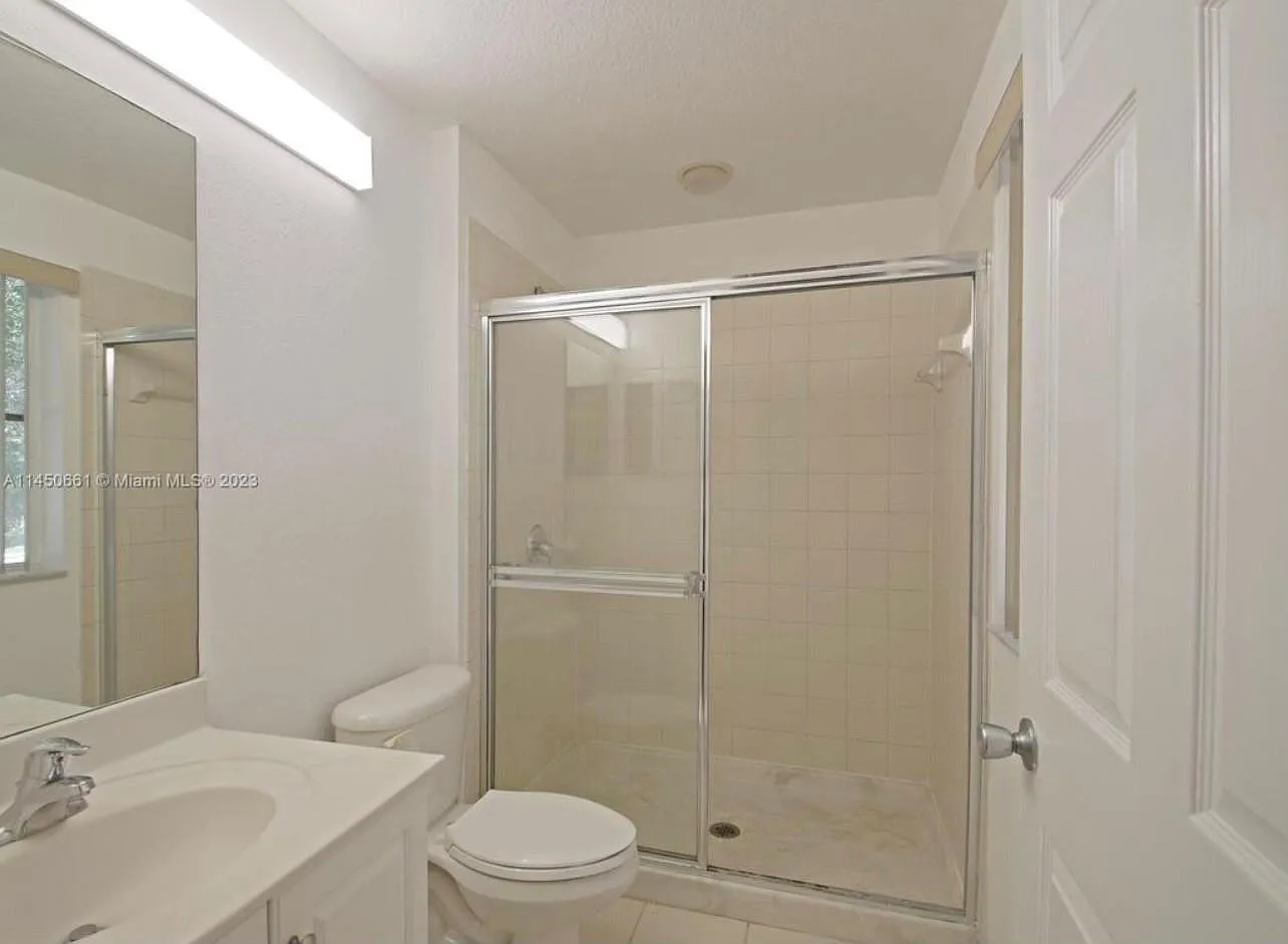 2 bed, 2.5 bath, 1161 sqft, $2,450 — Photo 4