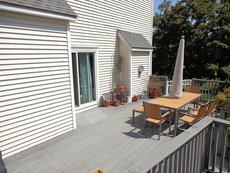 2nd image of 10 Sound Beach Ave