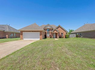 50 Abbey Rd, Oakland, TN 38060