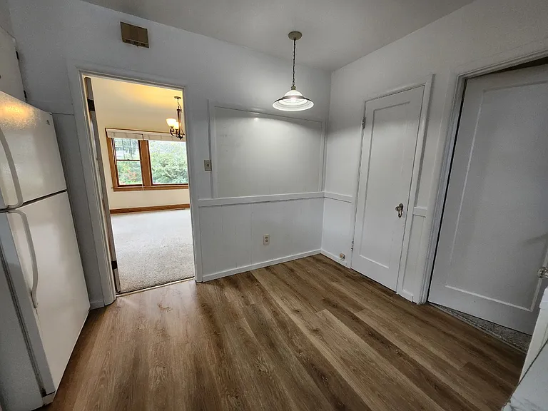 1909 Gregory Way — Photo 8