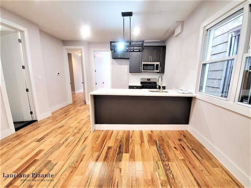 1st image of 1224 E 92nd St #1