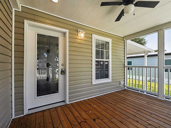 003_16336_SW_Indianwood_Cir-Exterior-1053