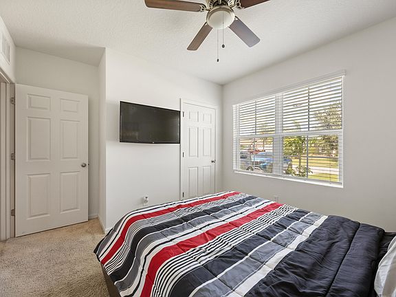 5th image of 482 SW Eyerly Avenue