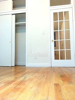 Rented by Manhattan Connection | media 6