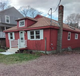 9 11th Ave, Halifax, MA, 02338