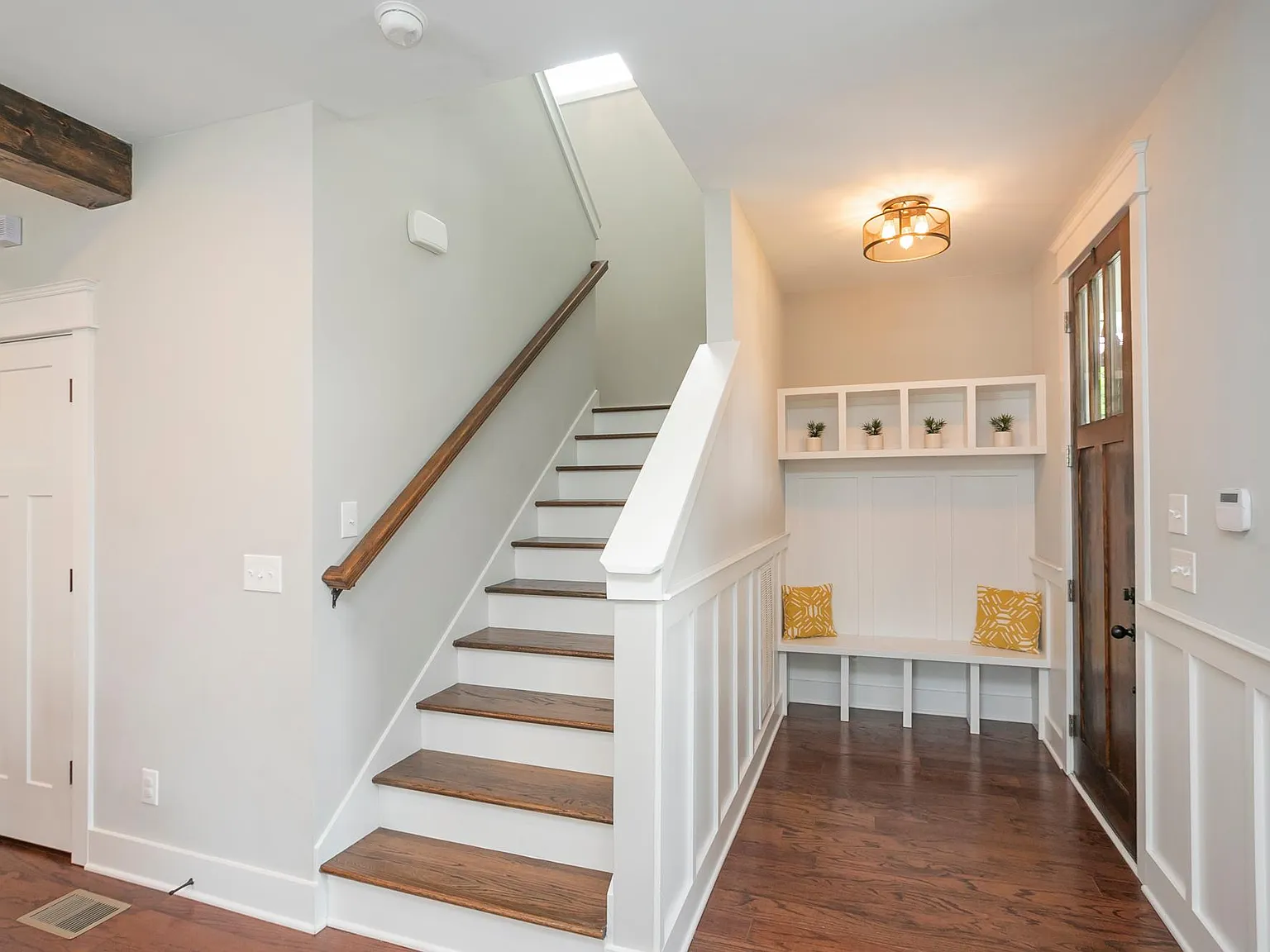 3 bed, 2.5 bath, 1793 sqft, $2,998 — Photo 4