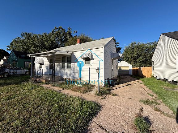 2nd image of 1153 N Pershing St