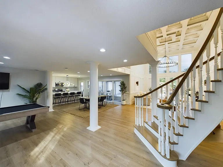 7702 Antoine Dr — Photo 6
