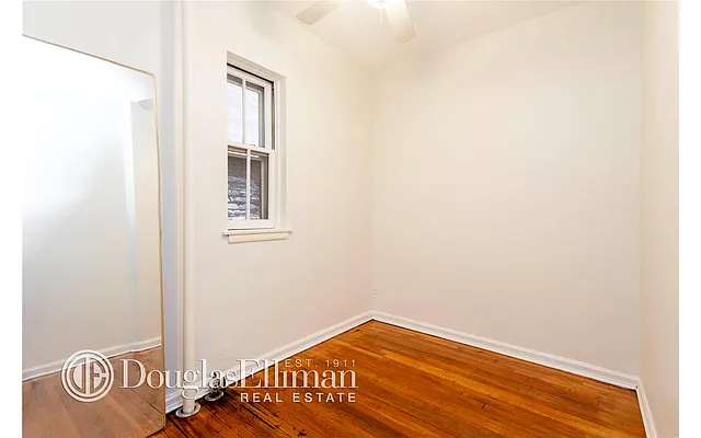 Sold by Douglas Elliman | media 14