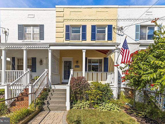 2nd image of 1722 Price St