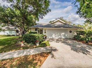 1003 Blue Heron Ct, Tarpon Springs, FL 34689