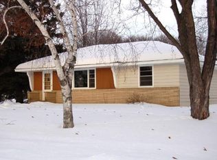 37615 Oak Knoll Ave, North Branch, MN 55056