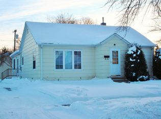 1114 3rd St NE, Devils Lake, ND 58301