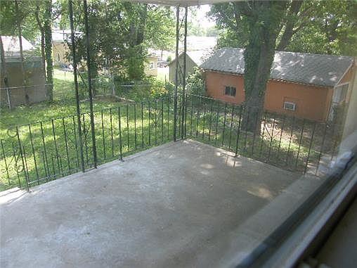4th image of 2259 Elizabeth Ave