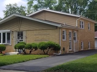 2330 W 157th St, Markham, IL 60426