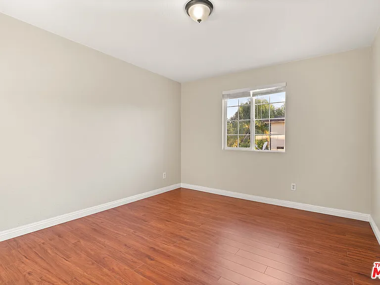 9155 Cedros Ave #1 — Photo 10