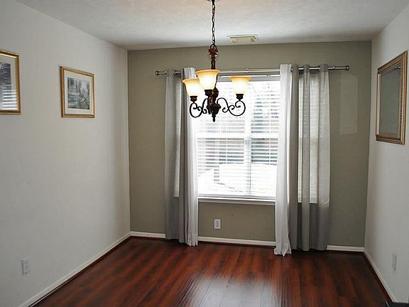 5th image of 3615 Gardenia Bend Dr