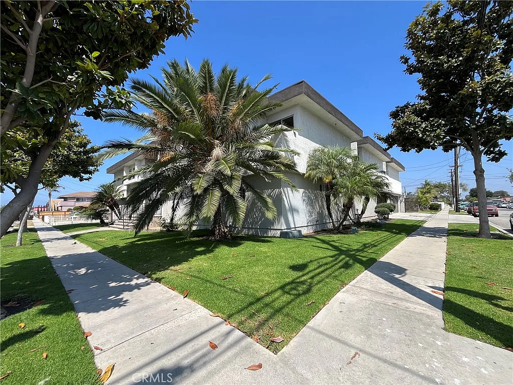 1 bed, 500 sqft, $1,795 — Photo 2